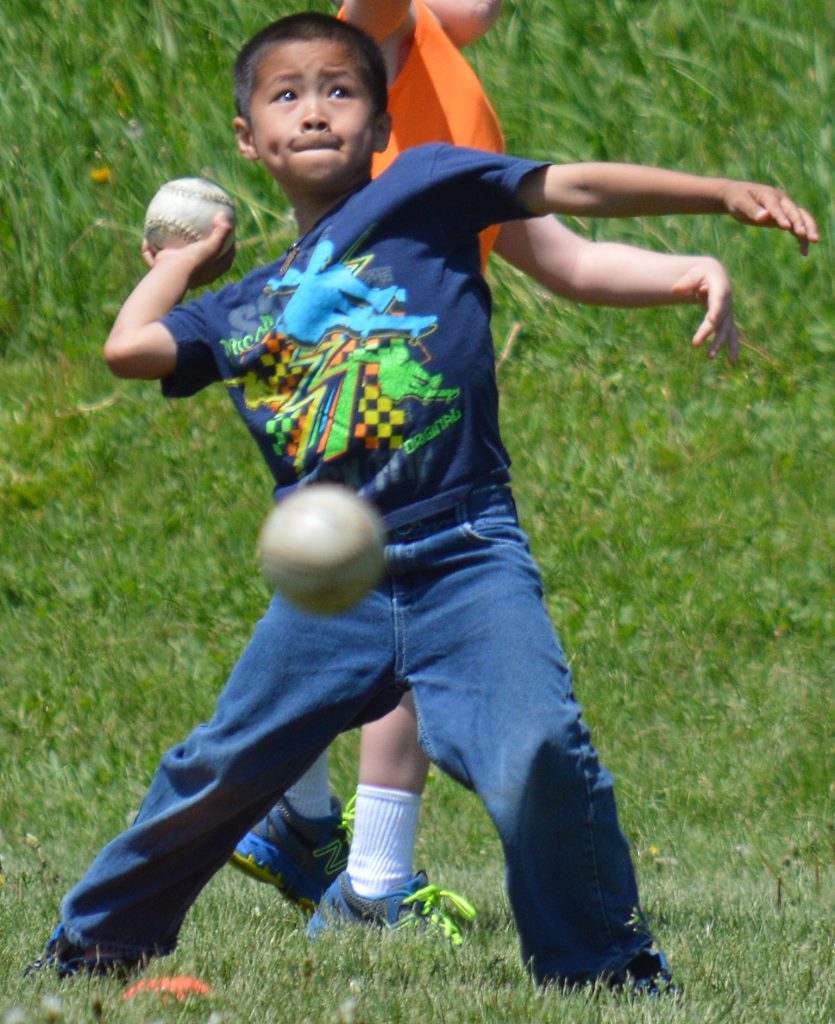 kindergarten softball tosser