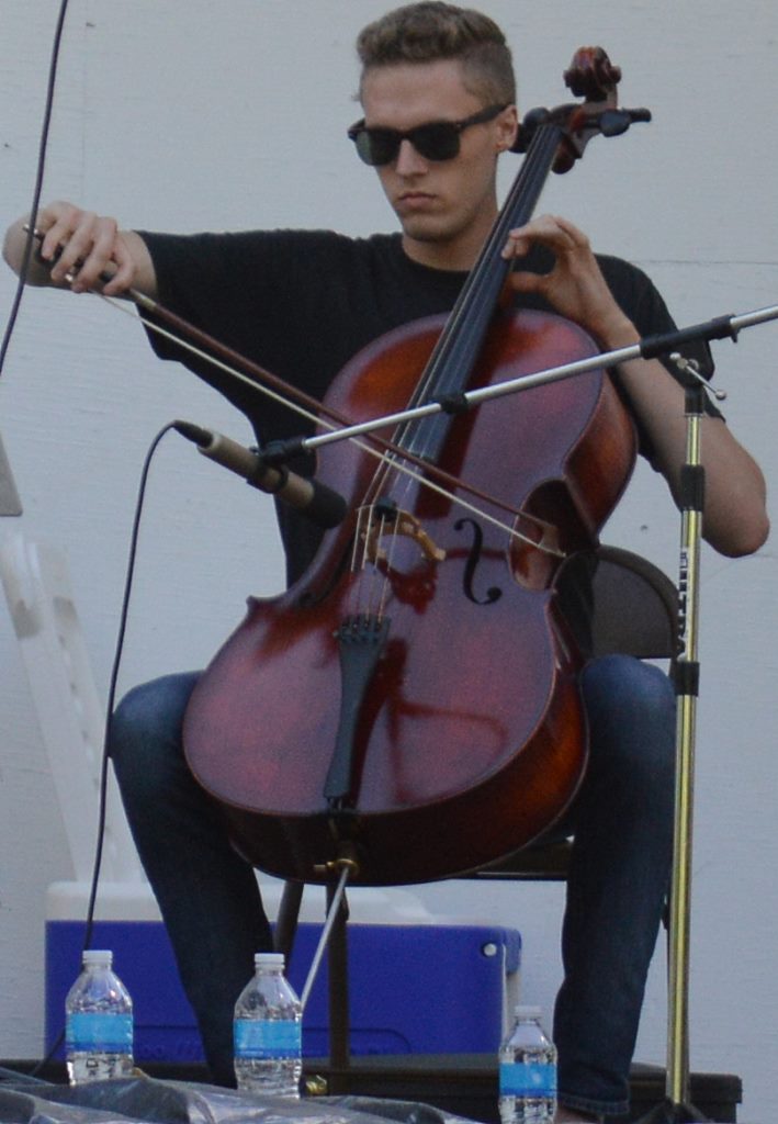 cellist