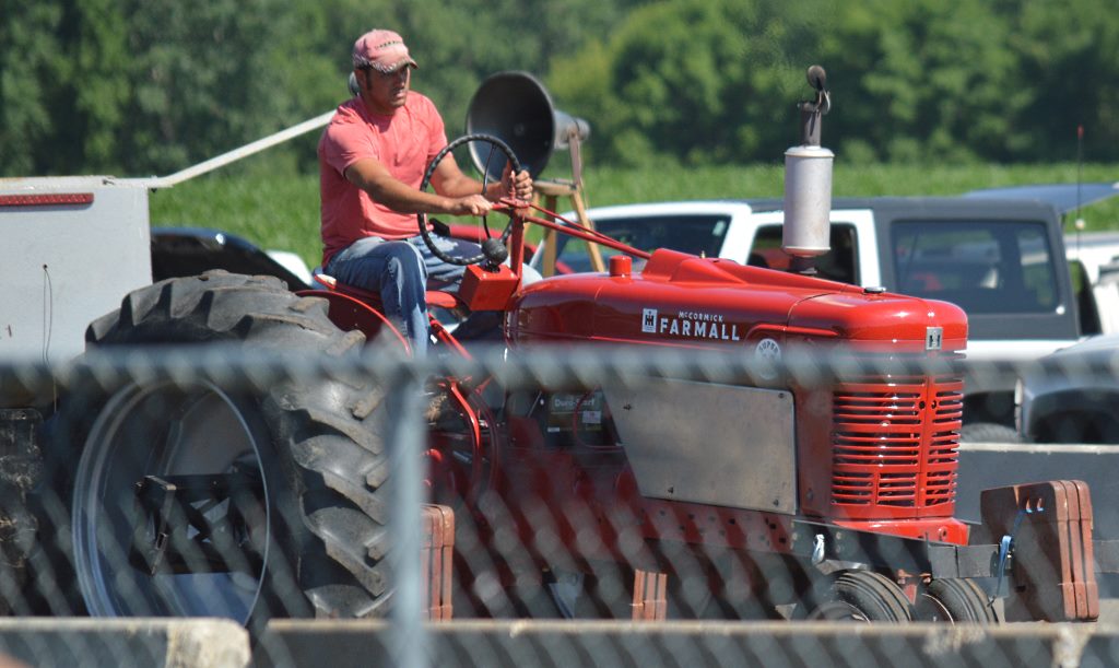 sizzler tractor pull ih bee